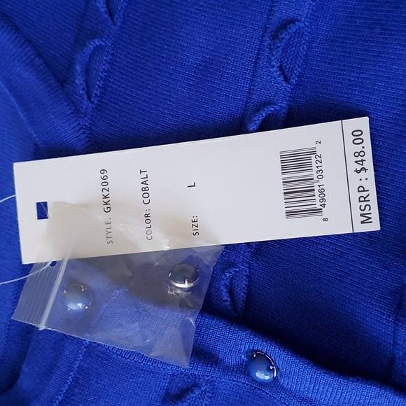 Top - Picture 5 of 5